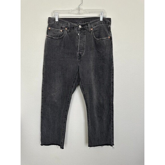 Levi's 501 Jeans Black Button Fly Frayed Hem Ankle High Rise Size 30x26 Waist 30 - Picture 1 of 10